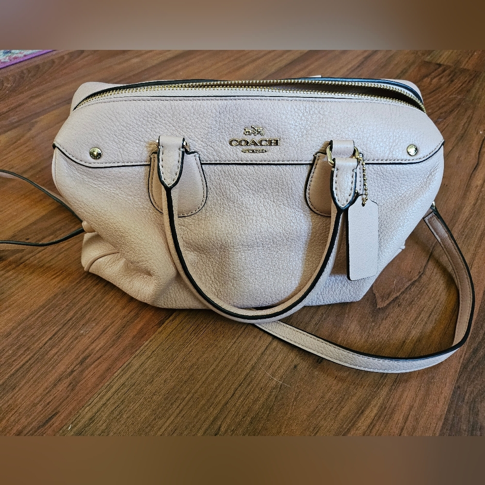 Coach Peach Rose Bennett Satchel w/crossbody strap